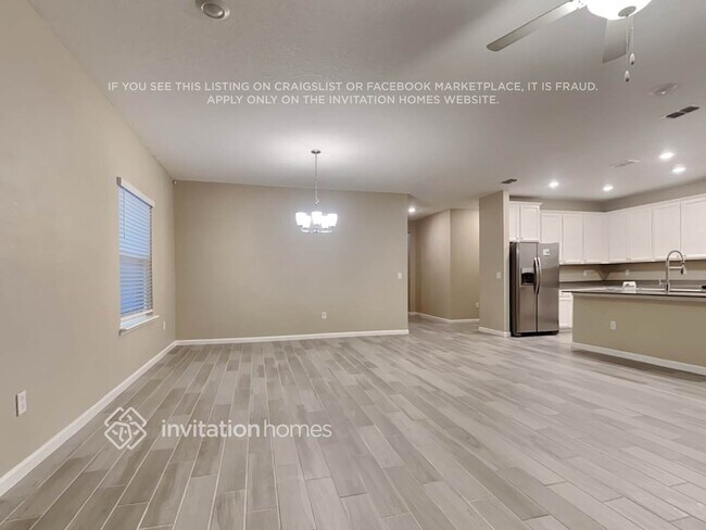 Foto del edificio - 9854 Lemon Grass Ln