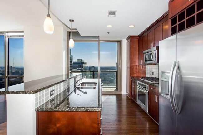 Foto del edificio - 270 17th St NW
