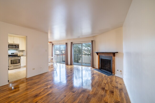 Foto del edificio - 7020 Barrington Ct