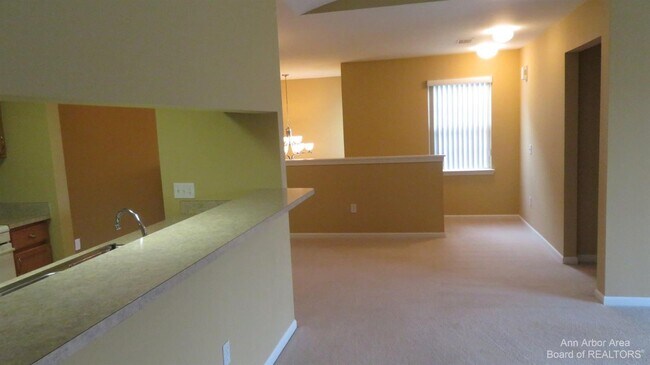 Building Photo - 807 Addington Ln