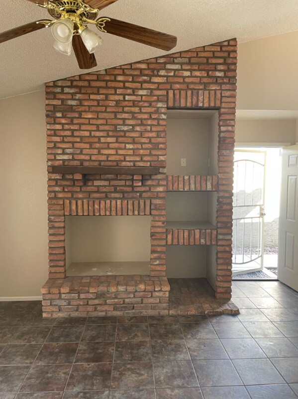 Building Photo - 9987 E La Palma Ave