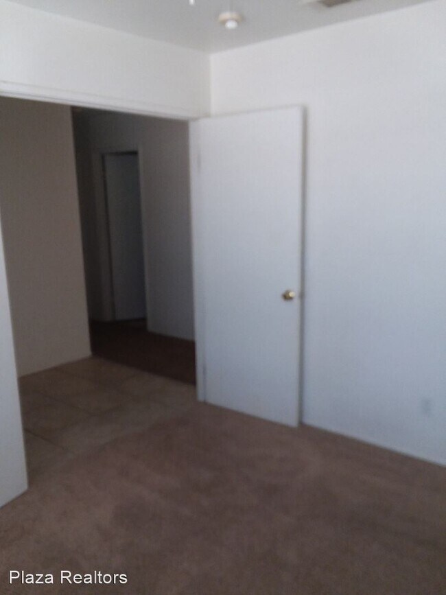 Building Photo - 3 br, 2 bath House - 71511 Sun Valley