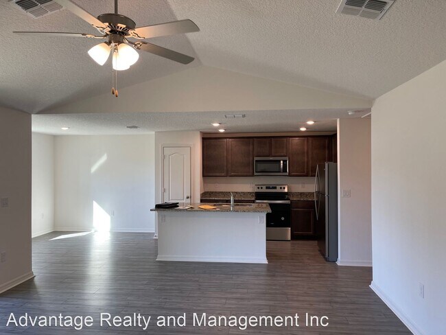 Building Photo - 3 br, 2 bath House - 19 Wheeler Lane