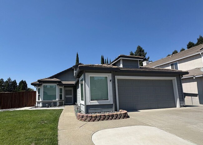 Foto del edificio - Charming single story on quite corner lot