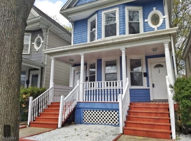 Foto del edificio - 489 Hamilton St