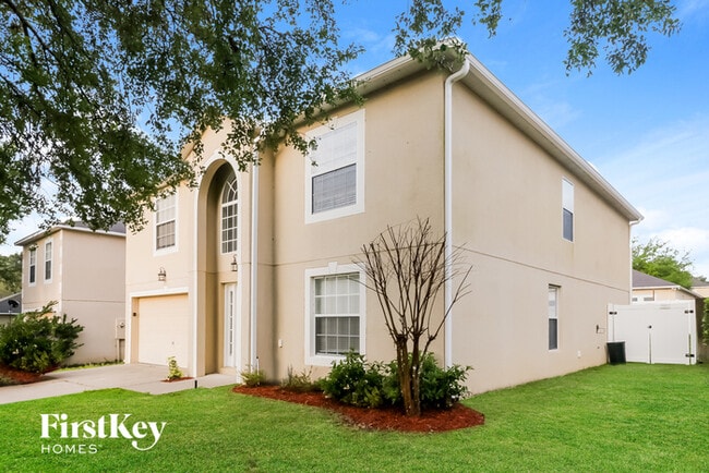 Building Photo - 2130 Aitkin Loop