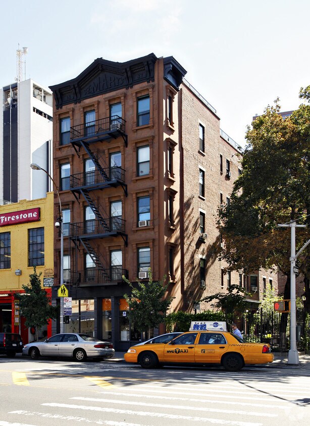 Primary Photo - 722-736 Eleventh Ave