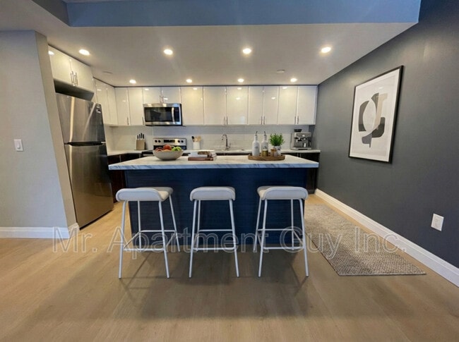 Building Photo - 2200 Sherobee Rd