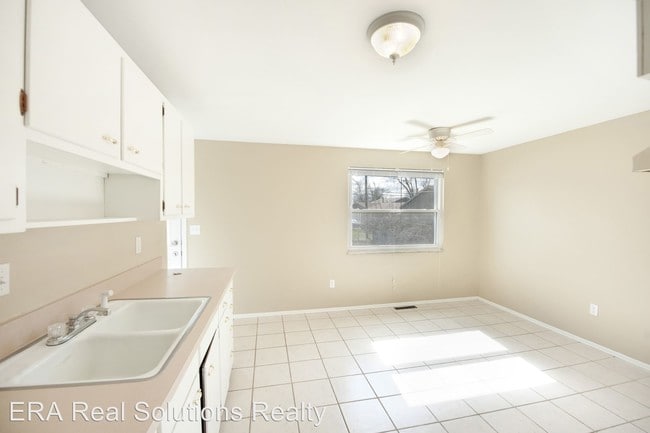 Building Photo - 3 br, 1 bath House - 3448 Noe Bixby Rd.