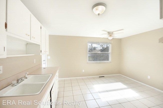 Foto del edificio - 3 br, 1 bath House - 3448 Noe Bixby Rd.