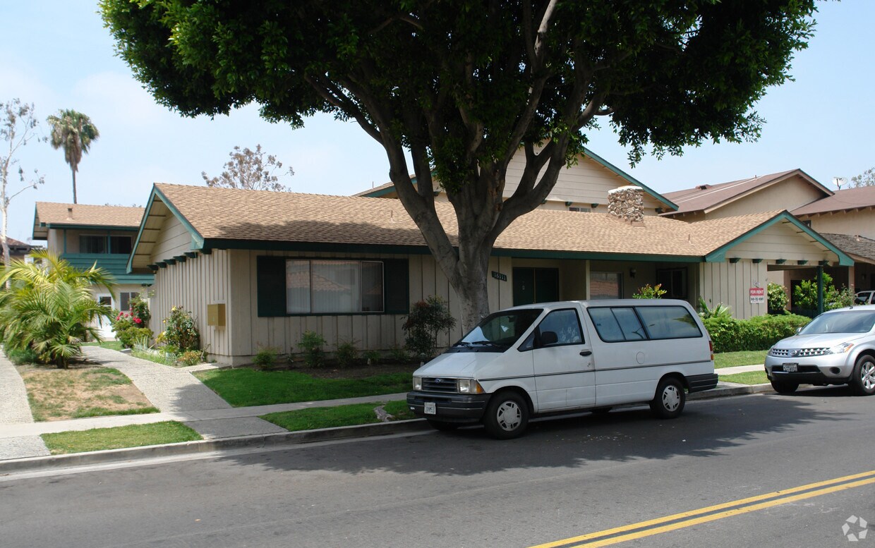 Building Photo - 16111 Malaga Ln