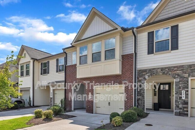 Foto del edificio - 228 Cross Blossom Rd