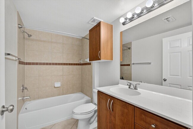 Foto del edificio - 6510 Emerald Dunes Dr