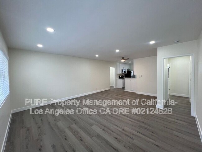 Foto del edificio - 4212 1/2 W 64th St