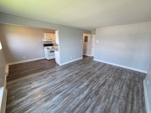 Building Photo - 546 Martha Ave