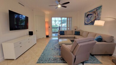 Building Photo - 4445 El Mar Dr