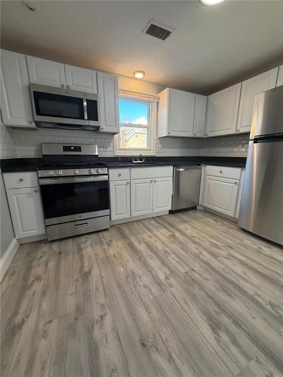 Foto del edificio - 14 Saratoga Ave