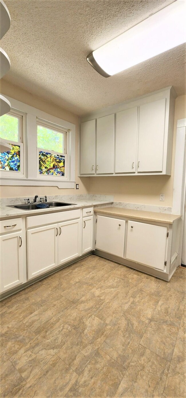 Foto del edificio - 413 N Magnolia St