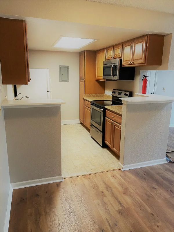 Building Photo - 8225 Fairmount Dr