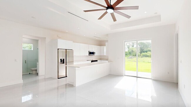 Foto del edificio - 6108 Stratton Rd