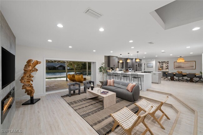 Foto del edificio - 2341 Mayfield Ct