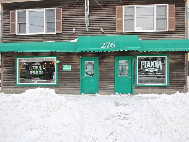 Photo - Sun-Filled 2-Bedroom in the Heart of Deering Center - Walk Everywhere Apartment