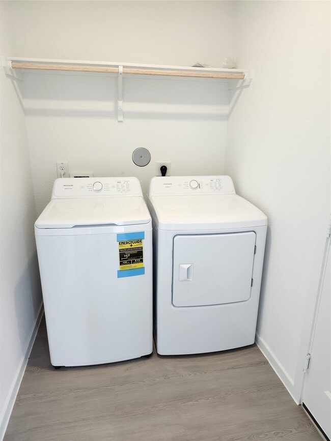 Building Photo - 12019 Noble Wood Vlg