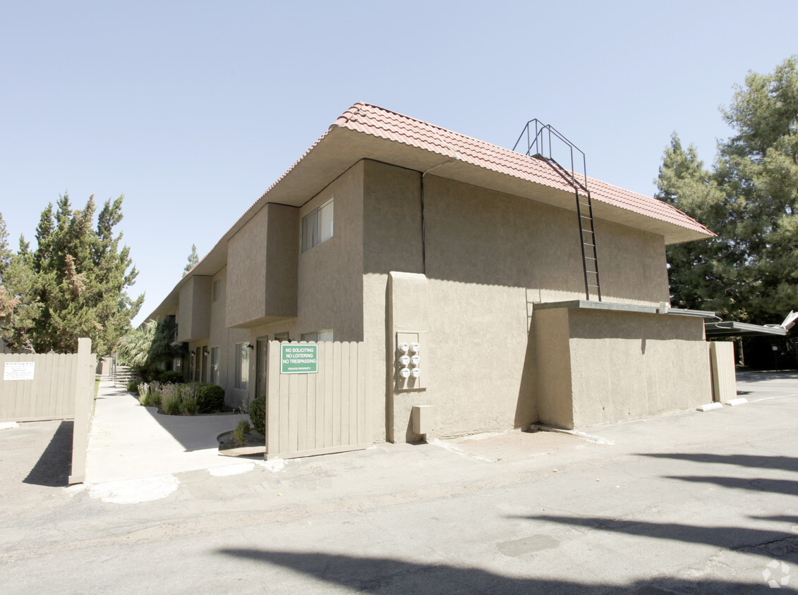 West Park - West Park Apartment Homes