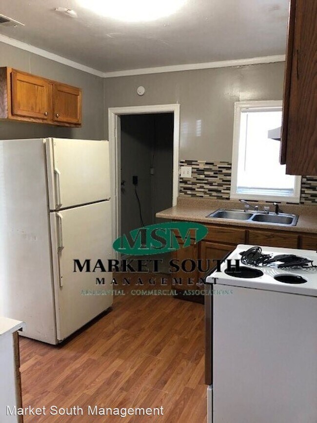 Building Photo - 3 br, 1 bath House - 1222 E. 41st Street