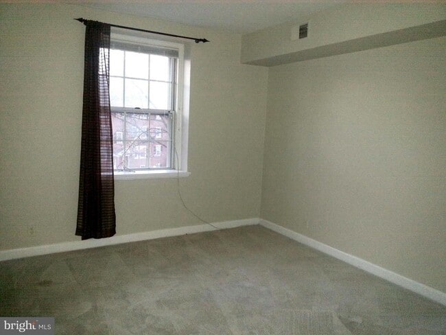 Building Photo - 4862 S 28th St