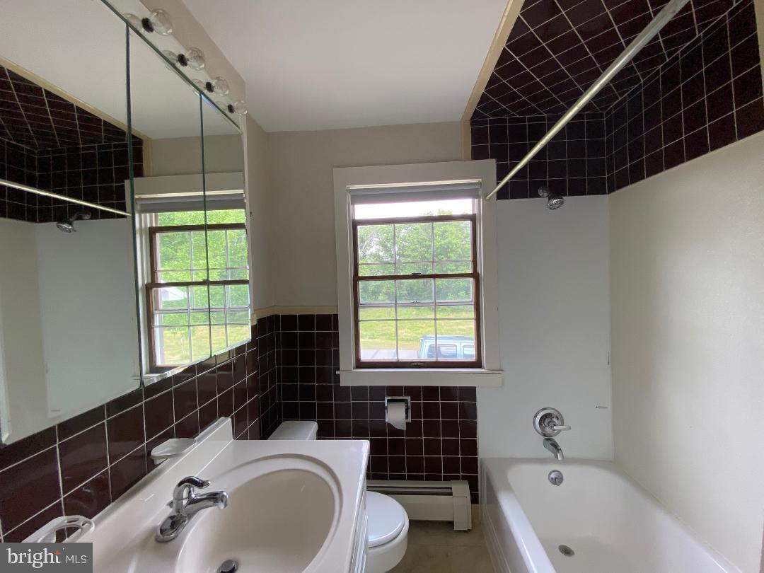 Foto principal - 83 Titus Mill Rd
