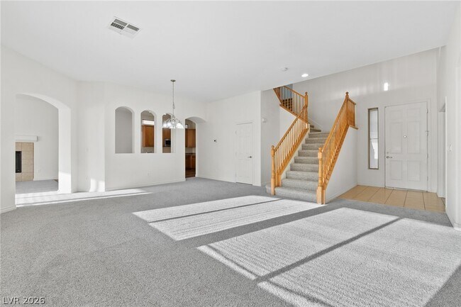 Foto del edificio - 6121 Broccoli St