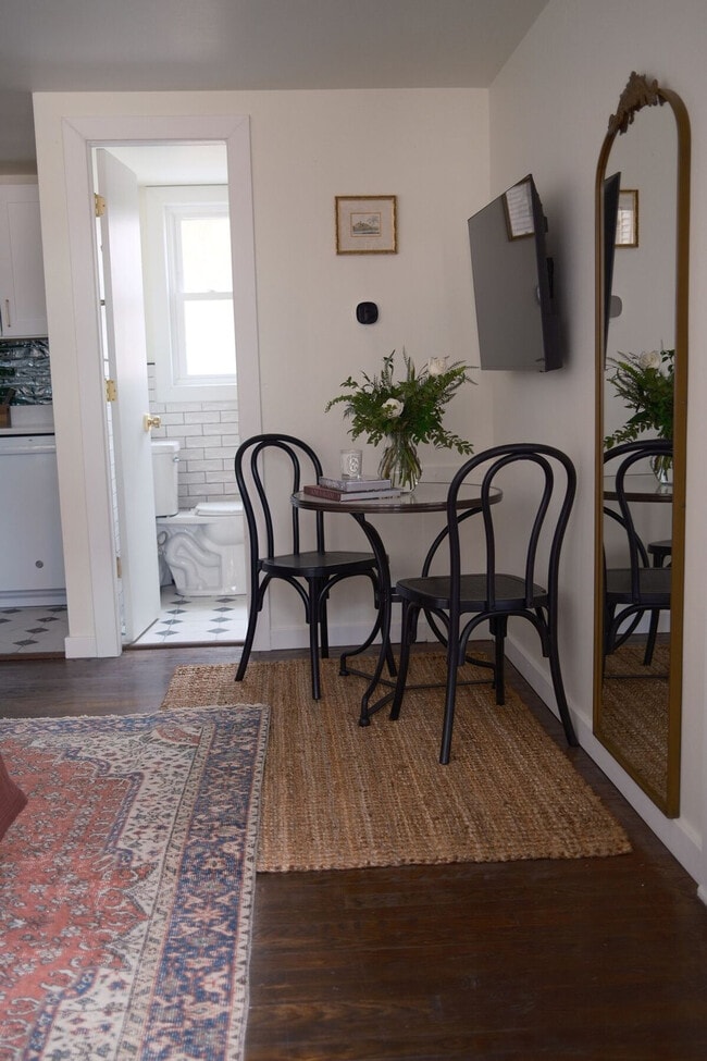 Building Photo - 179 W Wilson St