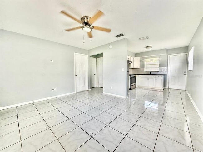 Foto del edificio - 10812 Hannaway Dr