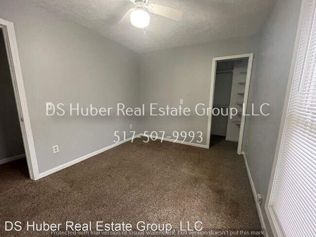 Building Photo - 2 br, 1 bath House - 620 N Foster Ave