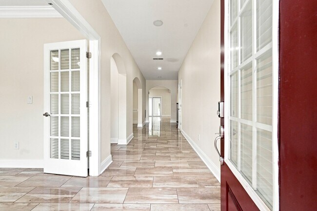 Foto del edificio - 72 Lankford Rd