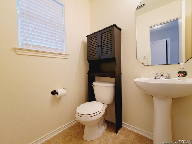 Foto del edificio - 8451 Chalk Hill Cove