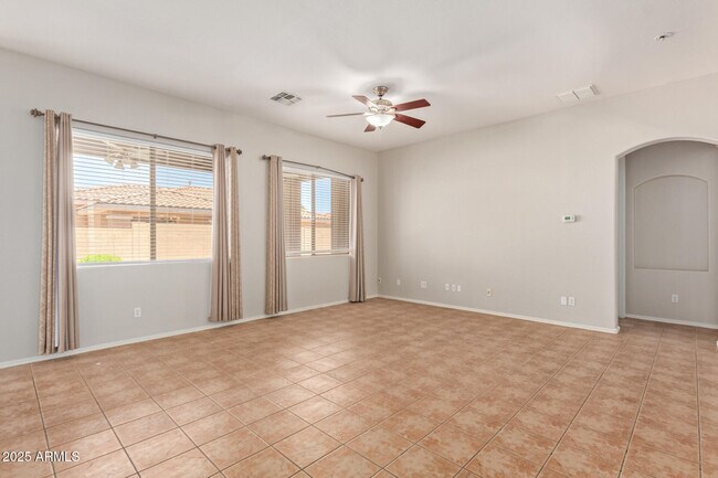 Foto del edificio - 13508 W Alvarado Dr