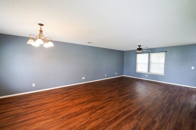 Foto del edificio - 8 Willow Lakes Dr
