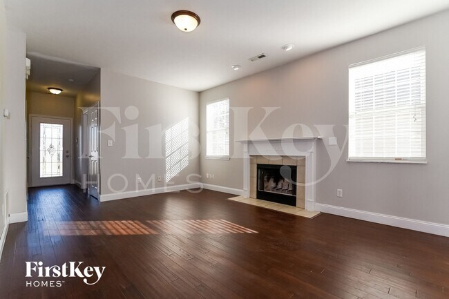 Building Photo - 5630 Sweet River Dr