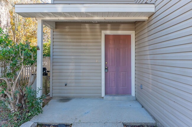 Foto del edificio - Updated townhome in Fort Walton Beach!