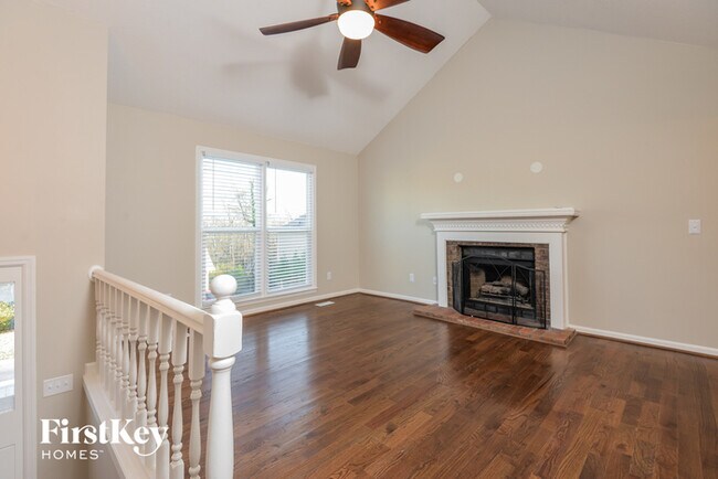 Foto del edificio - 2238 Richmond Ln