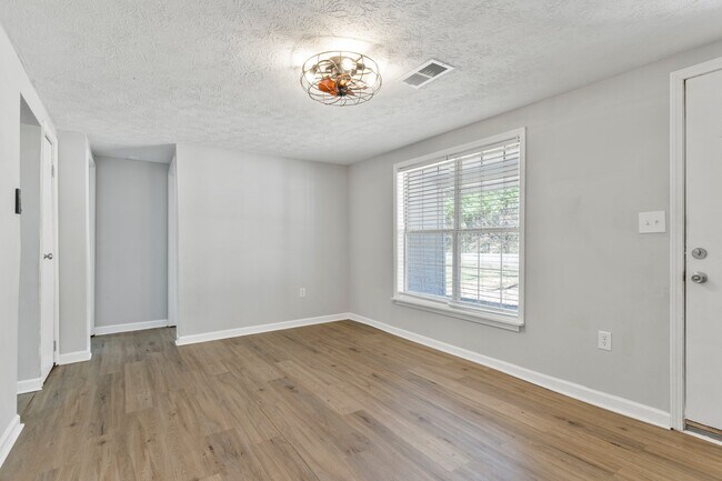 Foto del edificio - 1216 Old Ridge Rd