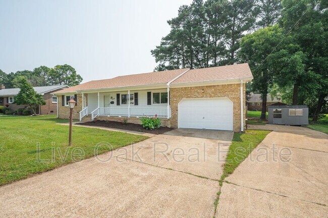 Building Photo - 208 S Parliament Dr