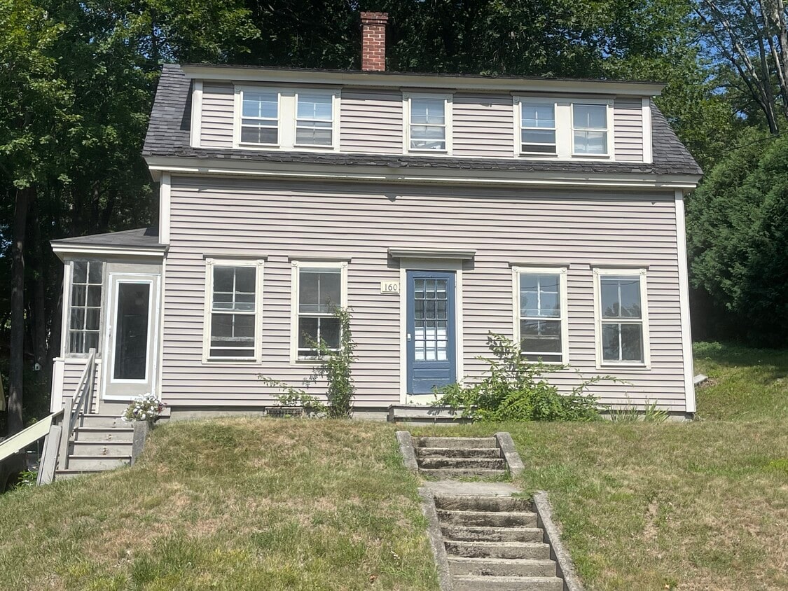 Primary Photo - 160 Center St