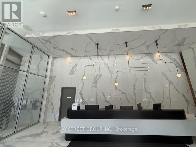 Photo du bâtiment - 88 Queen St E