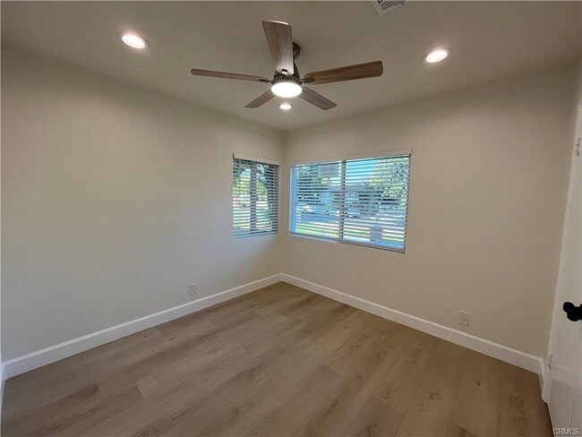Building Photo - 10915 Whitaker Ave