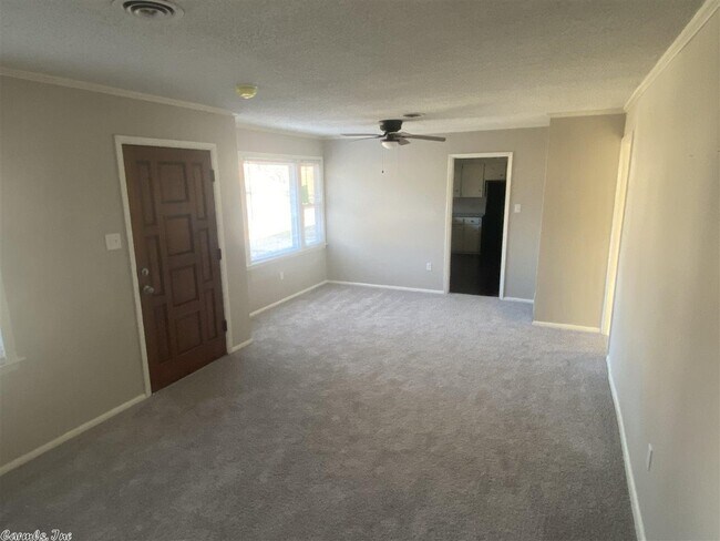 Building Photo - 101 Farmere Cir