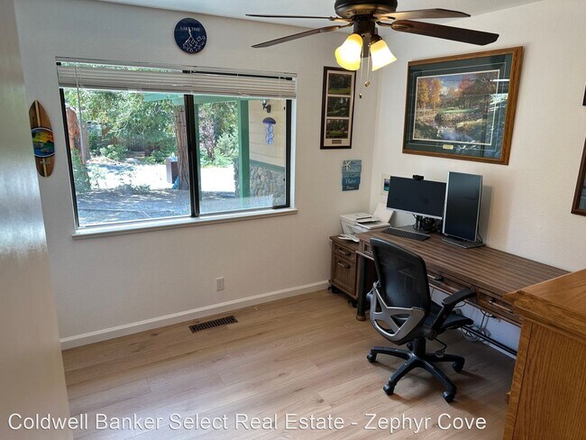 Foto del edificio - 3 br, 2 bath House - 256 McFaul Way