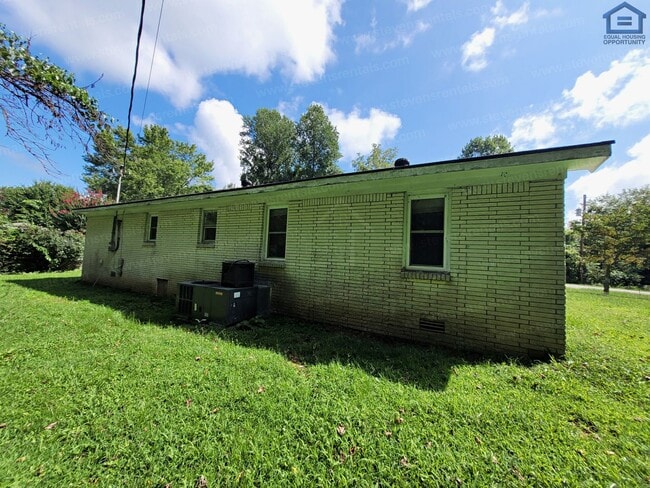 Foto del edificio - 193 Schelley Rd